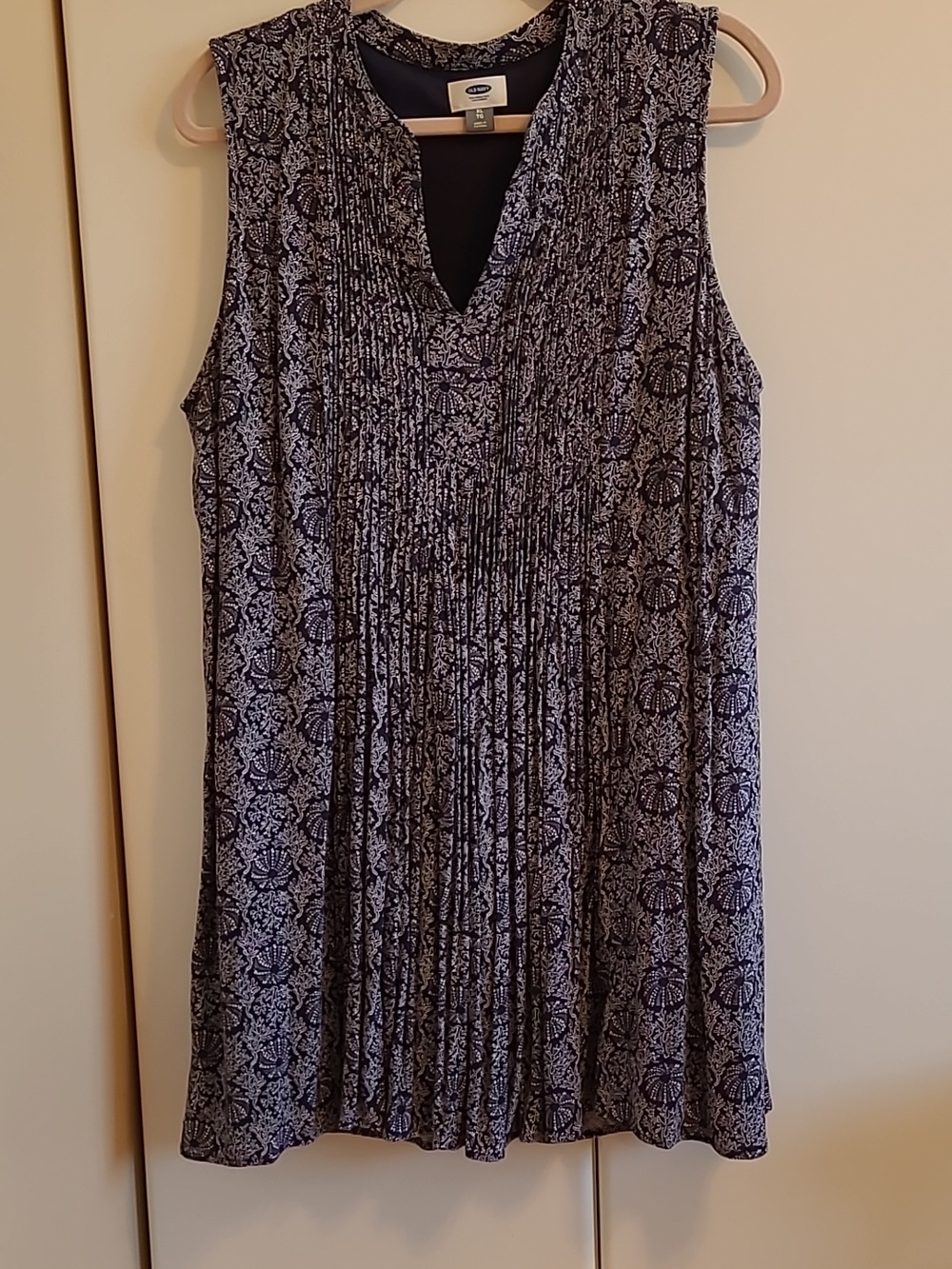 OldNavy Blue and White Sleeveless V-Neck Midi Dress